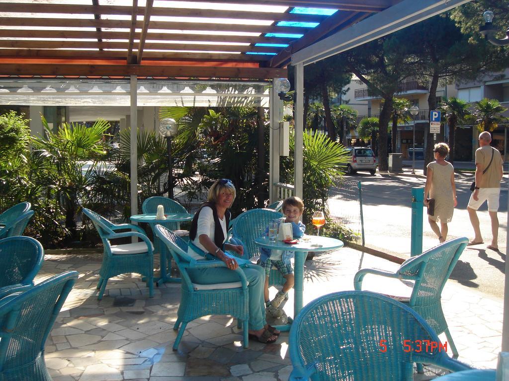 Hotel Da Giovanna Lignano Sabbiadoro Exterior foto